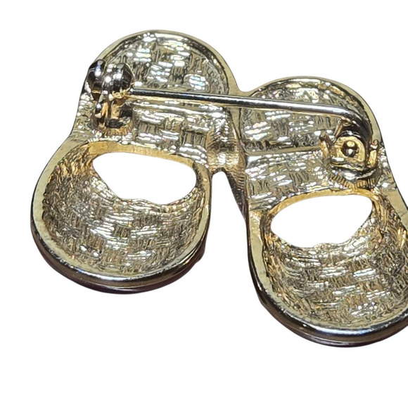 Vintage Brooch Red Goldtone Ruby Slippers Baby Shoes Mother's Pin Collectible - Picture 5 of 7